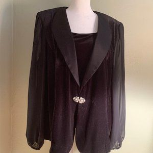 Alex Evenings black velvet jacket with velvet camisole, 2X
